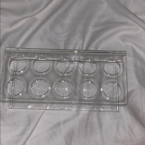 Vintage Lipstick holder - Picture 1 of 3